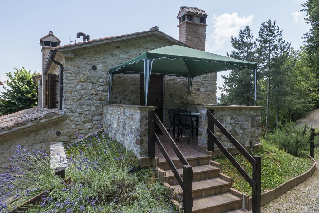 Agriturismo Monte Acuto Umbertide Bilik gambar