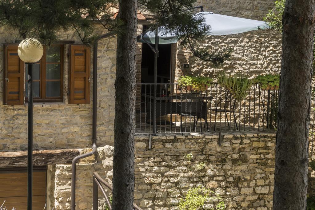 Agriturismo Monte Acuto Umbertide Bilik gambar