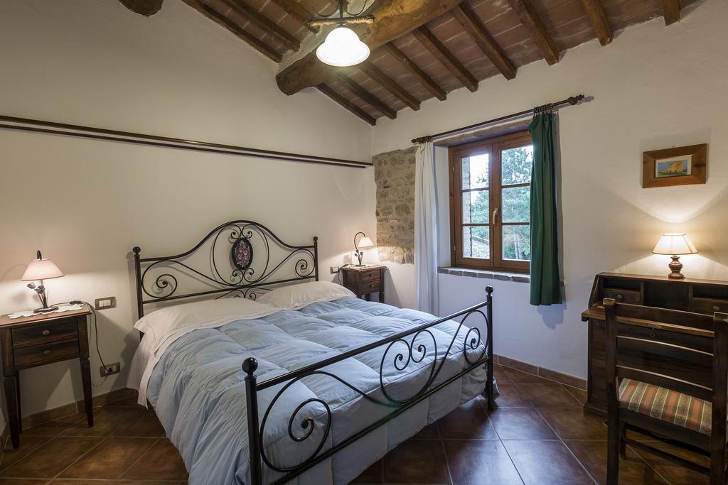 Agriturismo Monte Acuto Umbertide Bilik gambar